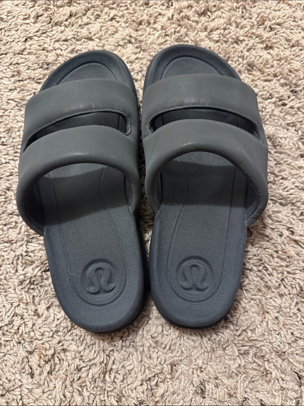 lululemon athletica Dual-Padded Slide Sandals in Charcoal